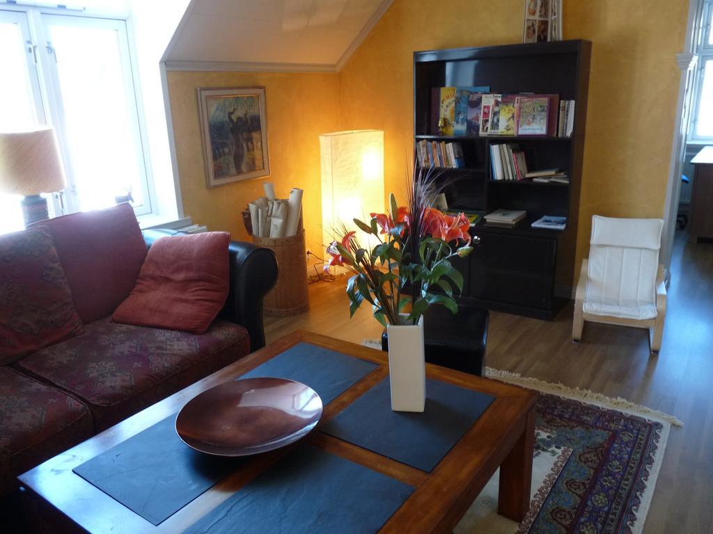 Rosa Huset Osebol Apartment Stöllet Cameră foto
